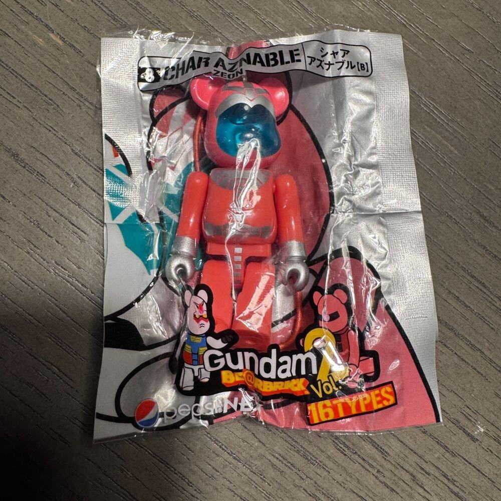 Char‎ Aznable Bearbrick 70 % Pepsi x Gundam Collab Limited Medicom Toy Keychain